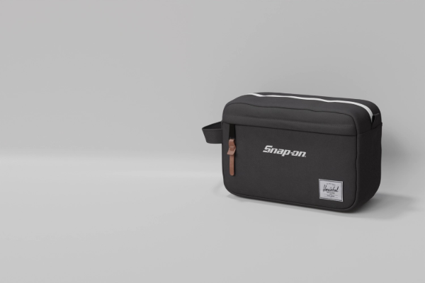 Picture of Herschel Chapter recycled Wash Bag